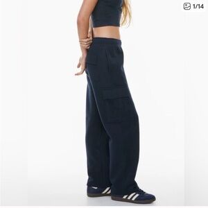 Aritzia Cozy Sweatfleece Mega Cargo™ Sweatpant